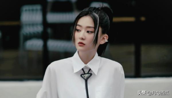 出道靠老師人脈，走紅後靠楊洋“續命”，喬欣何時能靠自己出圈？