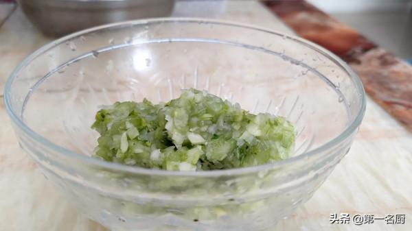 為啥飯店的餃子餡那麼好吃?原來還有這幾個小訣竅,真是長見識了 為啥飯店的餃子餡那麼好吃?原來還有這幾個小訣竅,真是長見識了