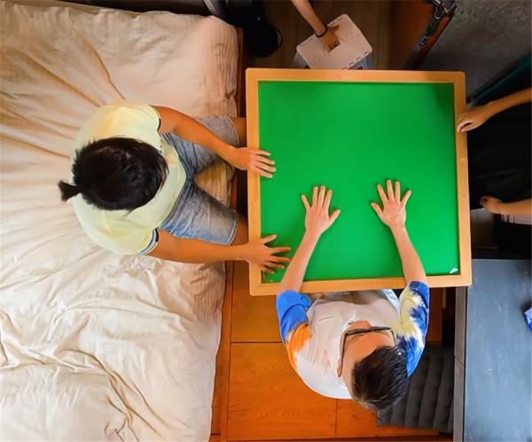 一位香港30歲獨居青年,買下18㎡雙陽臺“奈米樓”,網友:太逼仄 一位香港30歲獨居青年,買下18㎡雙陽臺“奈米樓”,網友:太逼仄