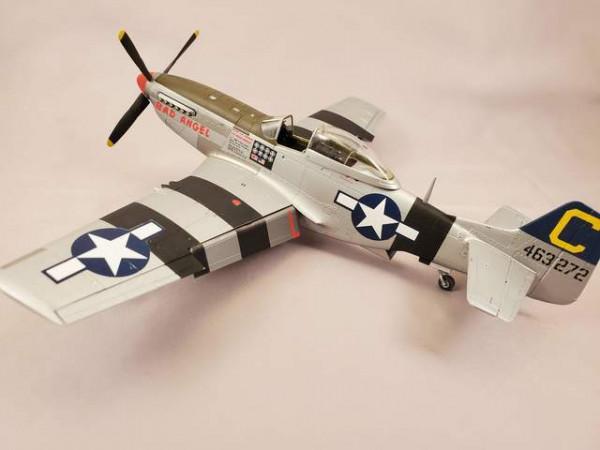 美軍飛行員對女友飛機猛烈掃射!回家不跪搓衣板,反而抱得美人歸 美軍飛行員對女友飛機猛烈掃射!回家不跪搓衣板,反而抱得美人歸