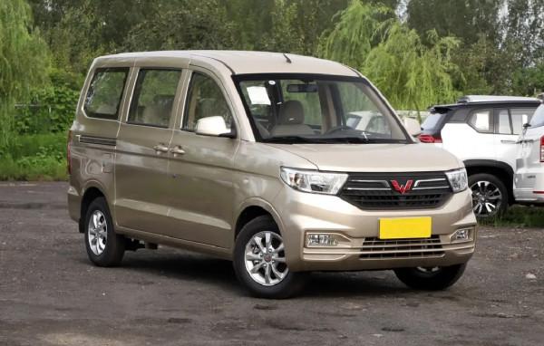 月銷1萬輛,致富路上的好幫手!“神車”五菱宏光V靜態解析 月銷1萬輛,致富路上的好幫手!“神車”五菱宏光V靜態解析