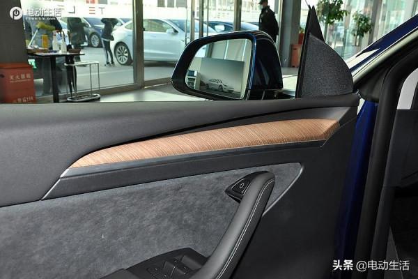 運動型大空間純電SUV 實拍特斯拉Model Y國產版