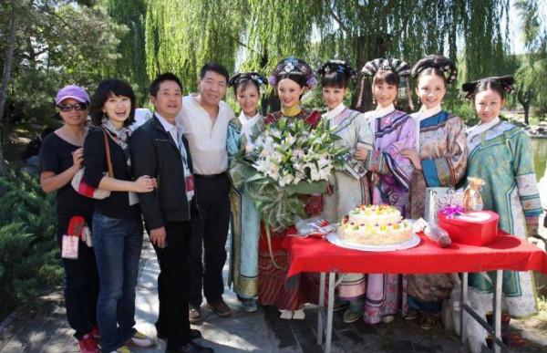 《甄嬛傳》開播10週年,譚松韻等發文紀念,男一號陳建斌保持沉默 《甄嬛傳》開播10週年,譚松韻等發文紀念,男一號陳建斌保持沉默