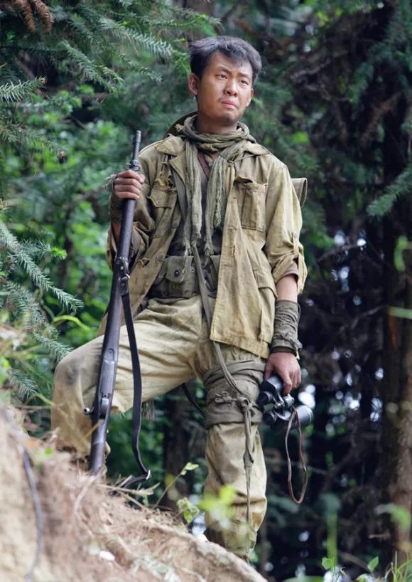 小鮮肉們請不要矯揉做作，看看《我的團長我的團》，這才是演員