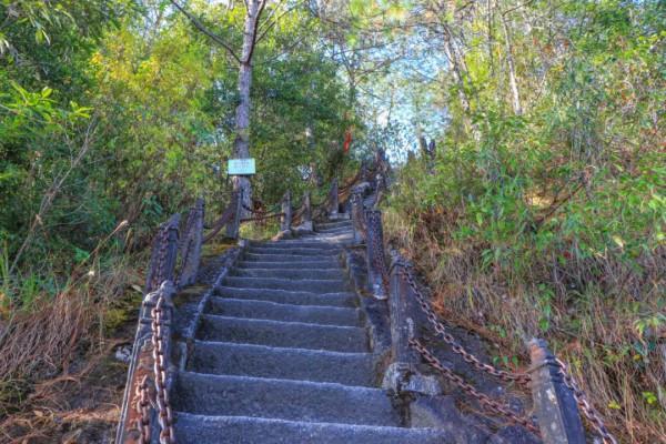 尋訪騰衝古十二景丨攀登三折雲梯,坐看雲捲雲舒 尋訪騰衝古十二景丨攀登三折雲梯,坐看雲捲雲舒