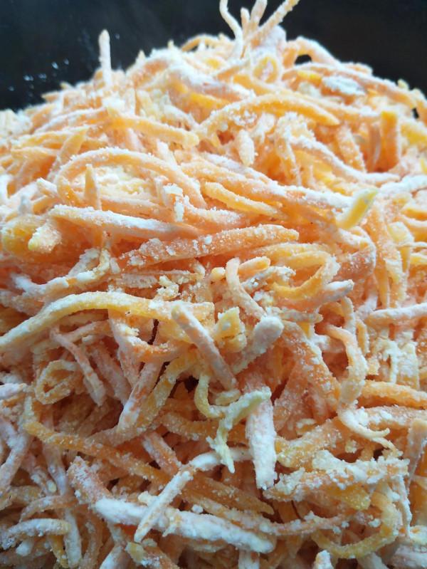 減肥吧――蒸紅蘿蔔絲