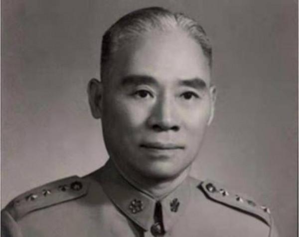 新四軍最初8個團，1945年發展到31萬人，最初的主官都有誰？