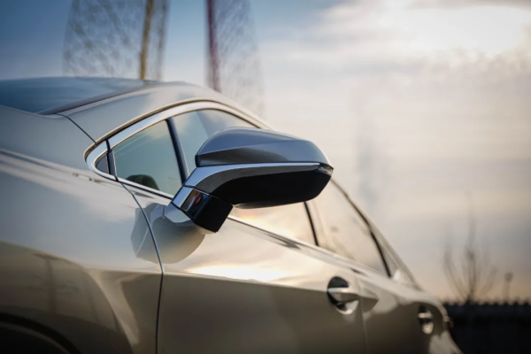 恢弘氣度&mdash;&mdash;雷克薩斯RX300 羅利普斯隱形車衣施工案例