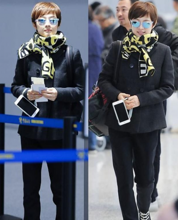 孫儷夫婦打扮太接地氣,穿一身黑走機場,看似低調樸素卻很時尚 孫儷夫婦打扮太接地氣,穿一身黑走機場,看似低調樸素卻很時尚