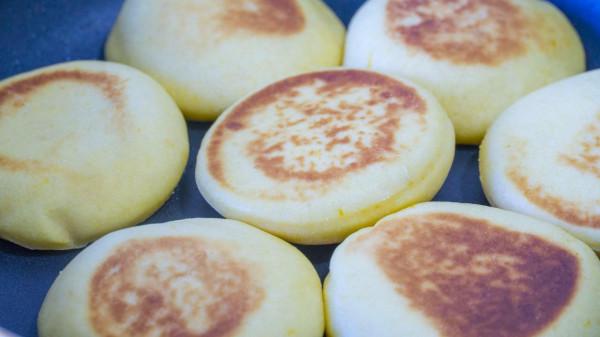 一週早餐不重樣,分享7種好吃好做的發麵餅,柔軟多層,口味豐富 一週早餐不重樣,分享7種好吃好做的發麵餅,柔軟多層,口味豐富