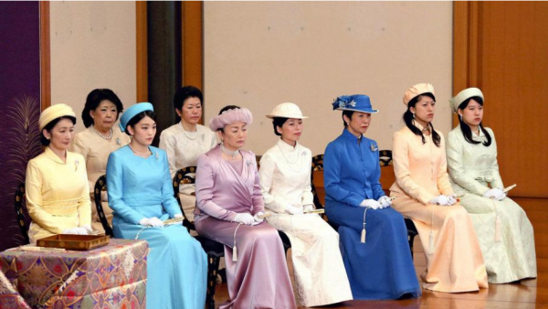 泰國倆公主都未婚,真子放棄一切尋求自由,同為公主差距大 泰國倆公主都未婚,真子放棄一切尋求自由,同為公主差距大