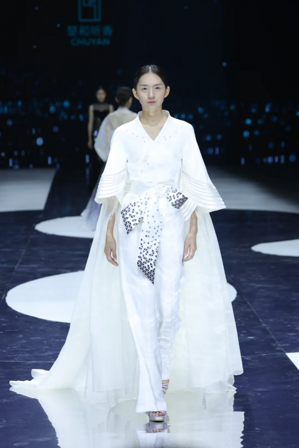 沒有旗袍，就不叫中國風？