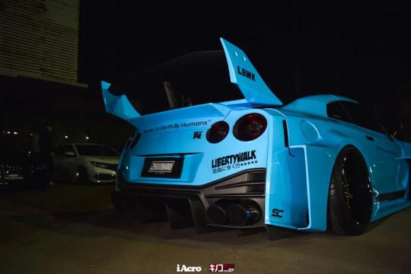 屬於iAcro的平安夜是什麼畫風？