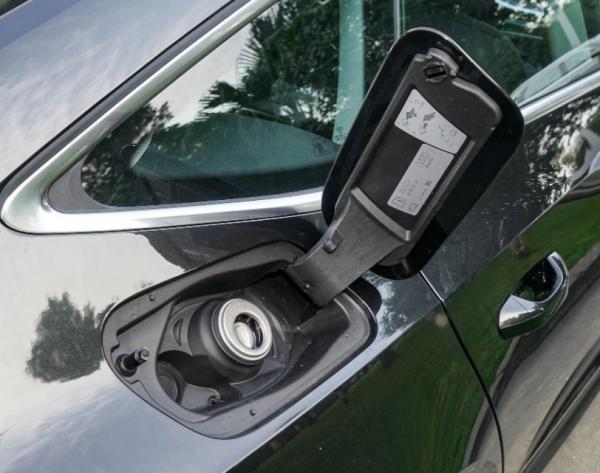 奧迪A7油箱蓋打不開怎麼辦? 奧迪A7油箱蓋打不開怎麼辦?