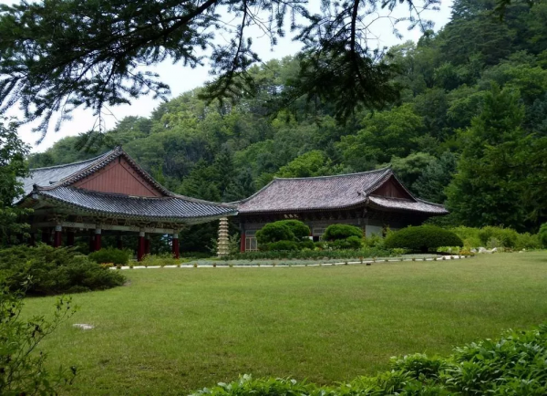 朝鮮妙香山