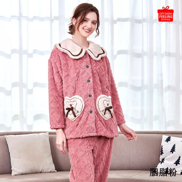 內衣週刊|都市新感覺:南方人手一件的棉家居服,比羽絨服還香 內衣週刊|都市新感覺:南方人手一件的棉家居服,比羽絨服還香