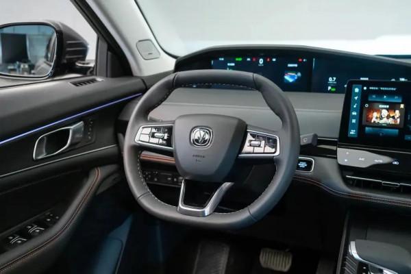 長安UNI-K方向盤有抖動是什麼原因? 長安UNI-K方向盤有抖動是什麼原因?