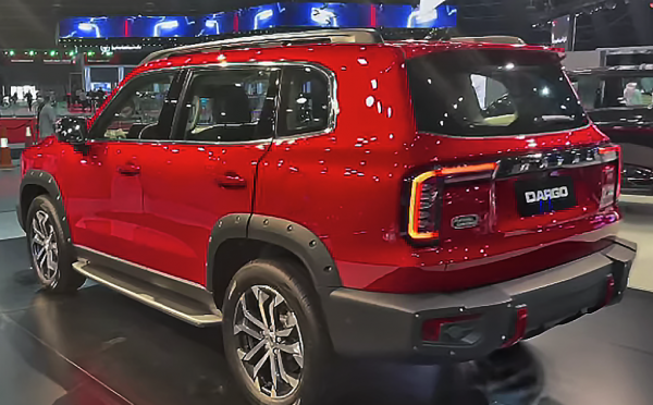 哈弗大狗中東版實車,換裝新前臉,外觀很硬朗霸氣,搭載2.0T動力 哈弗大狗中東版實車,換裝新前臉,外觀很硬朗霸氣,搭載2.0T動力