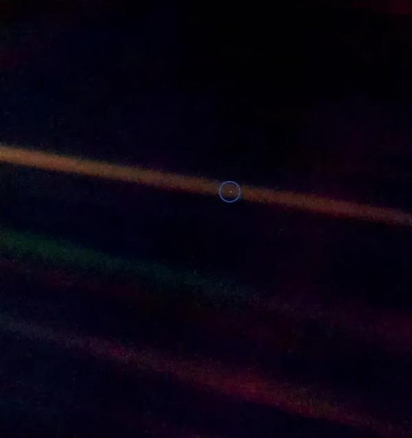 飛行了40多年，在200多億公里之外，旅行者1號送上最後的告別