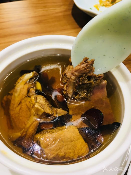 聽說這樣一桌菜，在山東已經算是非常隆重的宴席