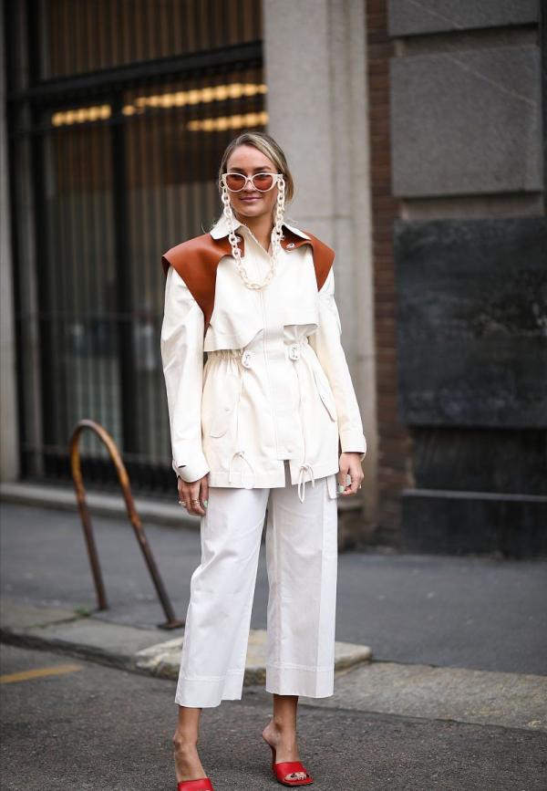 秋季減齡有妙招,掌握“拼接搭配法”,色彩面料隨便配,穿出個性 秋季減齡有妙招,掌握“拼接搭配法”,色彩面料隨便配,穿出個性