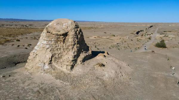 敦煌一棵樹烽燧，發現了漢代的通緝令，用這份文書真能抓住竊賊嗎