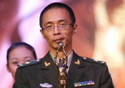 《長津湖》中這個情節，曾令編劇糾結不已，最終成就了熱血的一幕