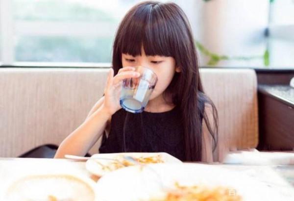 如何對抗生活中無處不在的外在損傷之處？讓時光走得慢一些