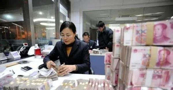 大超預期！中國連續2個月降息，房貸利率還降了！有什麼原因？