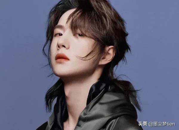 有種“心動”叫愛豆叼花照，羅雲熙還好，看到王一博：這誰扛得住