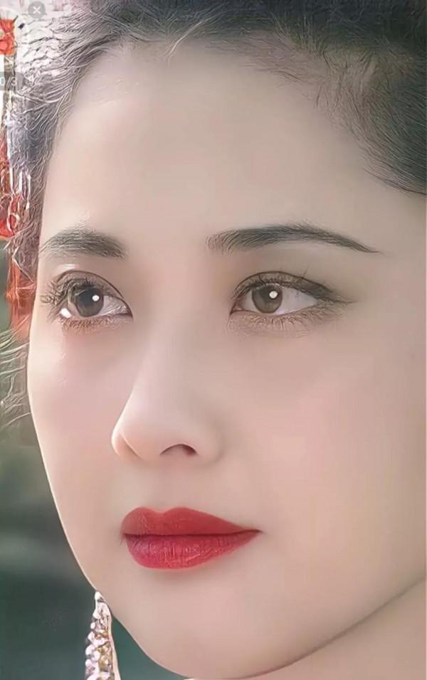 最美女兒國王——朱琳美照