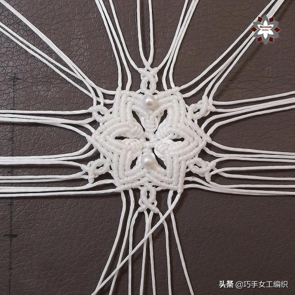 用繩子就能編出漂亮的雪花，超詳細的教程，一步一步教你編