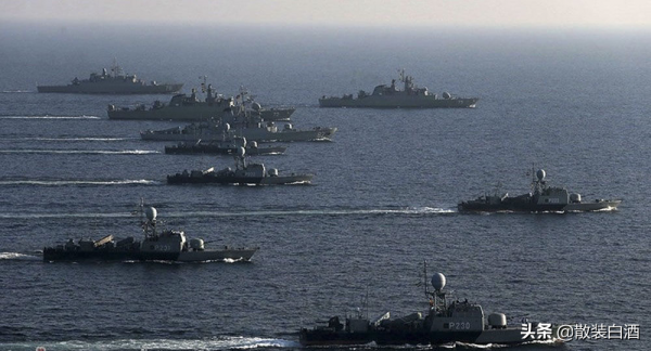 全球噸位最大的軍艦不屬於美國？福特號航母第二，山東號排第幾？