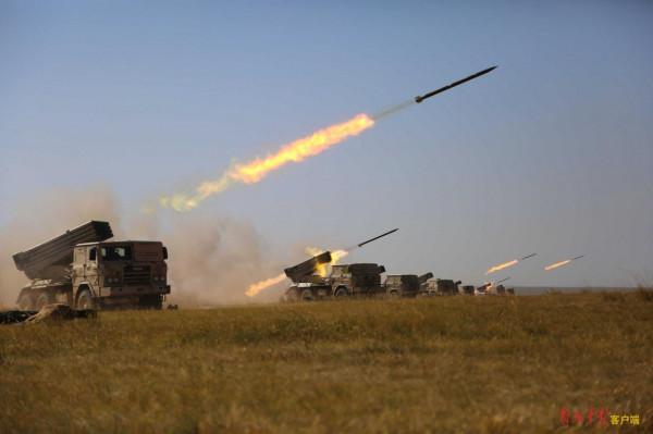 鏖戰塞外，直擊第77集團軍“鐵血紅軍旅”演訓一線