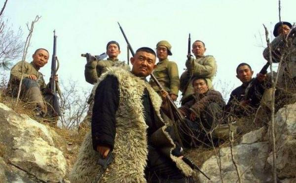 新疆悍匪烏斯滿：殘害我軍幹部，解放軍千里追兇將其剿滅