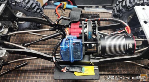 潮白怪獸-閉門造車-135號大腳LCG賽車