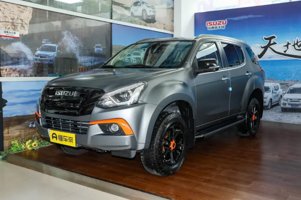 配1.9T柴油發動機+分時四驅,軸距2845mm,這款SUV怎麼樣? 配1.9T柴油發動機+分時四驅,軸距2845mm,這款SUV怎麼樣?