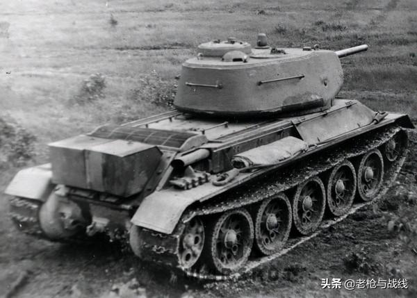 車尾巴上的大箱子是幹什麼用的?閒扯T-34的附加油箱及類似附件 車尾巴上的大箱子是幹什麼用的?閒扯T-34的附加油箱及類似附件