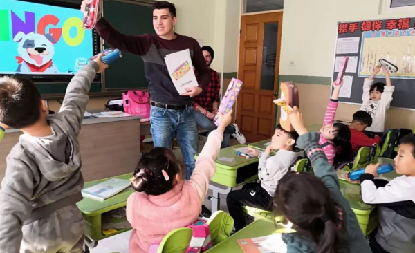 &OpenCurlyDoubleQuote;把英語踢出高考？&rdquo;聽到北大教師的一番話，家長啞口無言