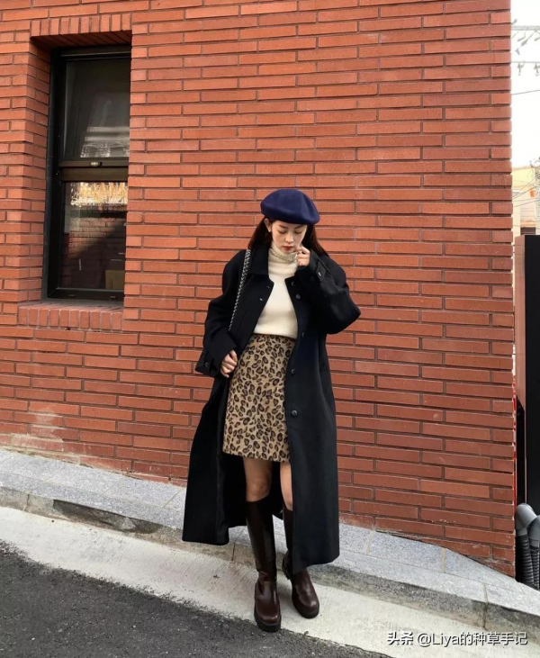 裙子裡還在穿“打底褲”嗎？現在流行這樣穿，美炸了