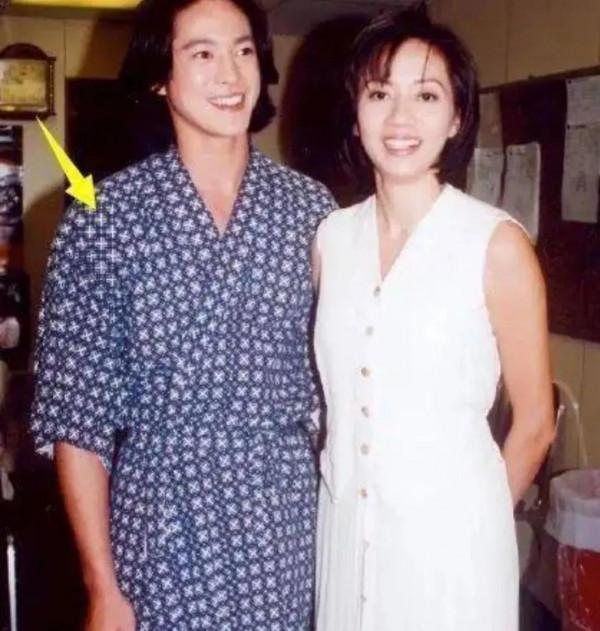 賭王何鴻燊5位女婿境遇大不相同,有人離婚了,有人卻遲遲沒進門 賭王何鴻燊5位女婿境遇大不相同,有人離婚了,有人卻遲遲沒進門