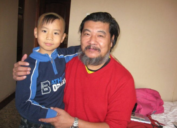 著名歌唱家關牧村：與王星軍離婚後，帶兒子嫁高官，如今怎樣了？