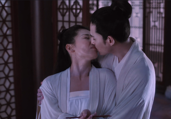 湖南衛視拿出王炸，《星辰大海》首播收視破1，43歲劉濤再扮嫩