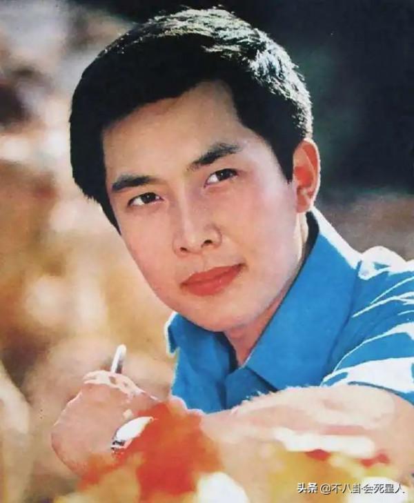 8位30年前的內地古裝美男,個個劍眉星目,吊打鮮肉 8位30年前的內地古裝美男,個個劍眉星目,吊打鮮肉