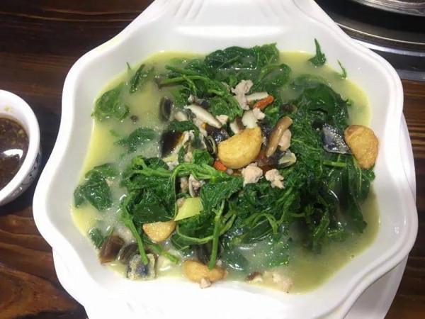 過去種來養蠶，如今成養生菜，清肺養肝，10元一斤你吃過嗎？