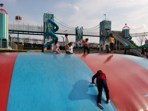 一年半吸客超百萬人次,迪士尼旁這座親子園疫情下為何能實現客流“逆襲” 一年半吸客超百萬人次,迪士尼旁這座親子園疫情下為何能實現客流“逆襲”