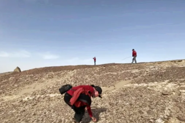 隕石每克拉一萬,貴州女孩有400公斤卻不出售?愛好不能用錢衡量 隕石每克拉一萬,貴州女孩有400公斤卻不出售?愛好不能用錢衡量