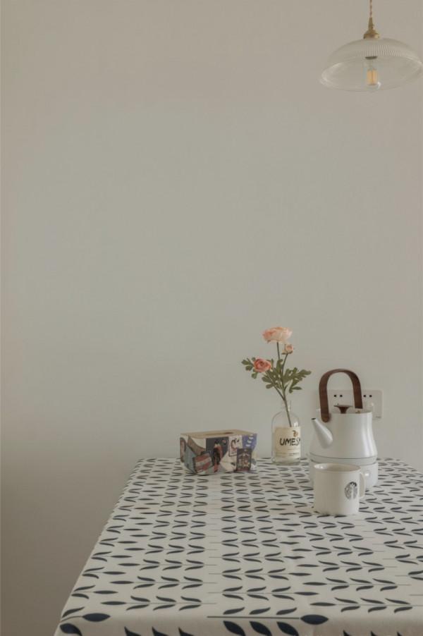 日本女主，一人獨居，把家改造得像電影般精緻唯美，一點也不將就