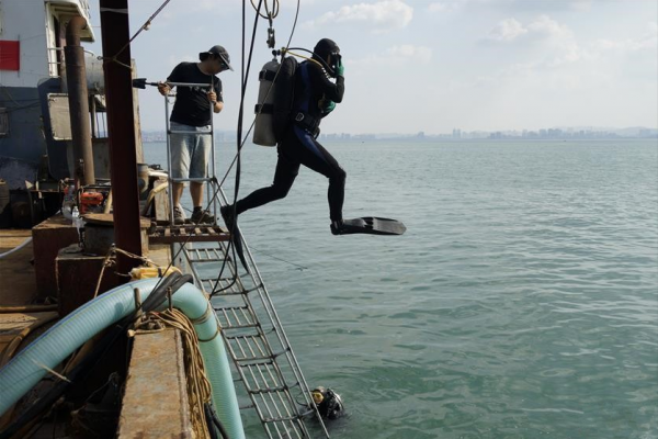 甲午海戰的定遠艦，沉沒124年終於被找到，艦上遺物讓人潸然淚下