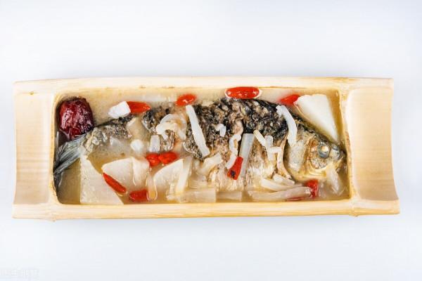 冬吃蘿蔔夏吃薑，醫生：腫瘤患者不能亂吃蘿蔔